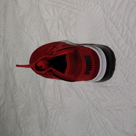 Shoes - Picture 4 of 4